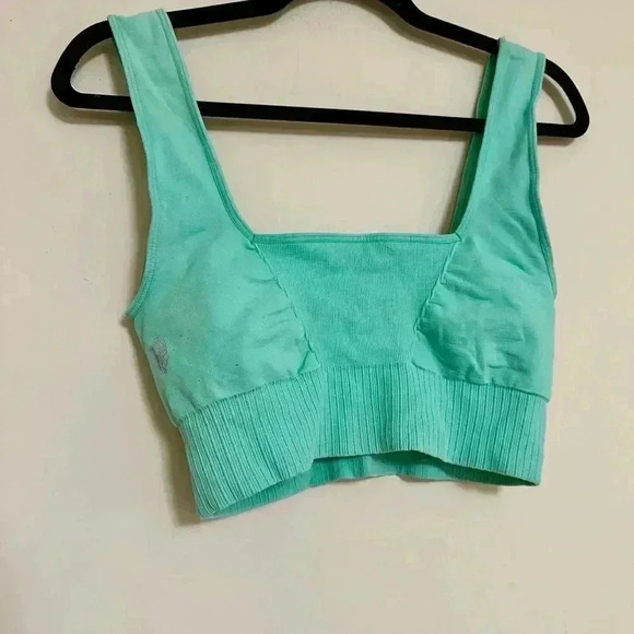 Free People Other - Lululemon sports bra bright green